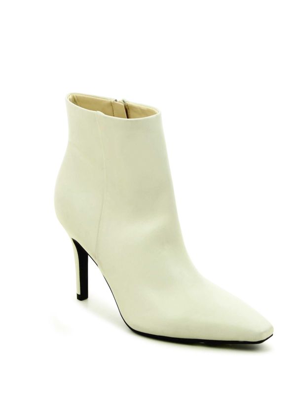 מגפונים אלגנטיים לנשים