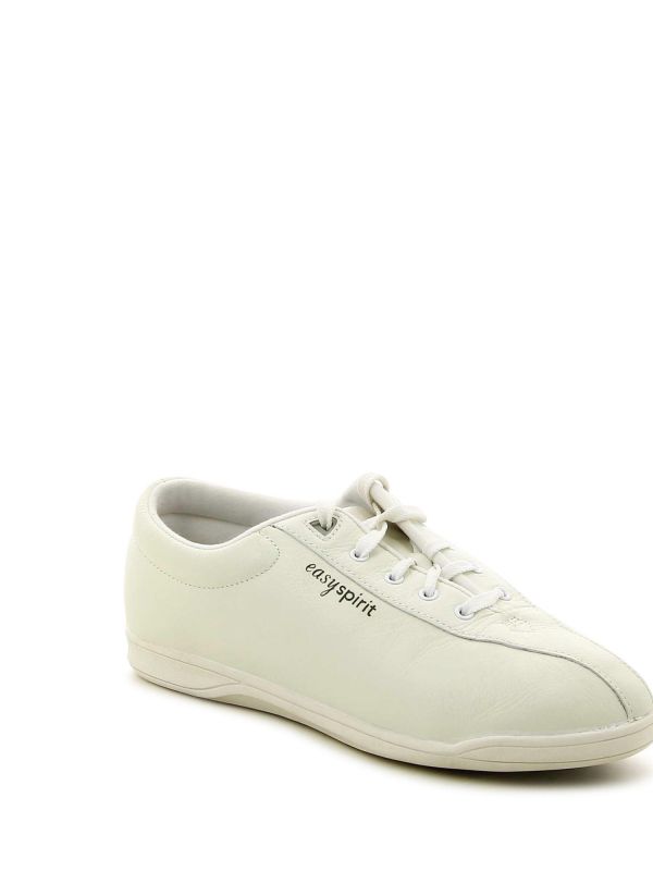 נעלי נשים ספורטיביות קלילות