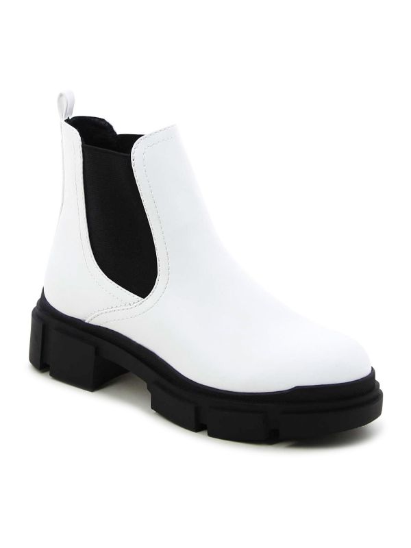 מגפוני צ’לסי עם סוליית טרקטור