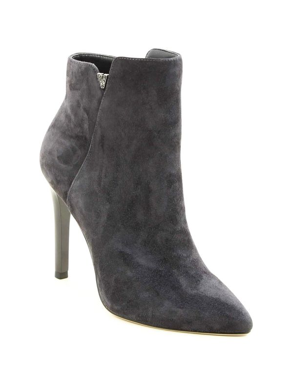 מגפוני עקב אלגנטיים