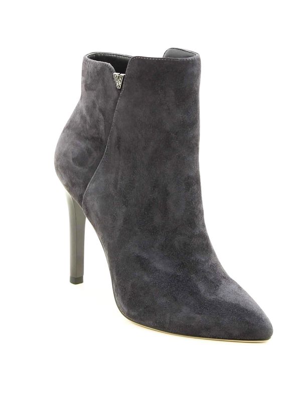 מגפוני עקב אלגנטיים