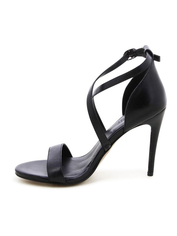 סנדלי עקב עם רצועות מוצלבות SARA