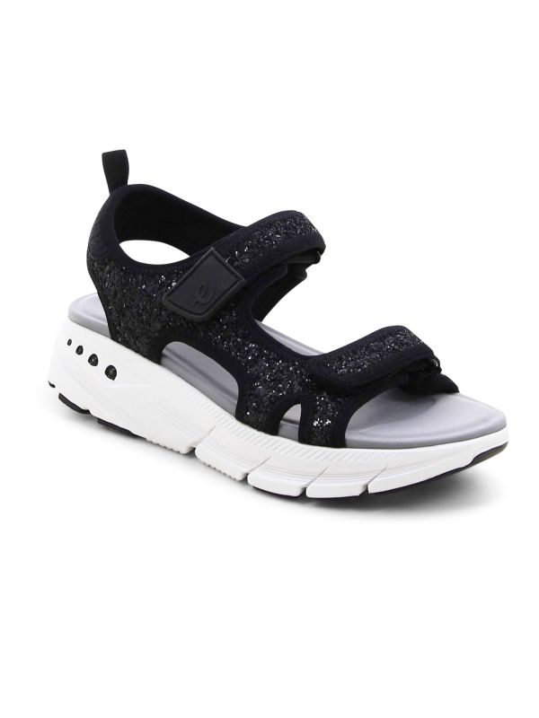 סנדלים מעוצבות