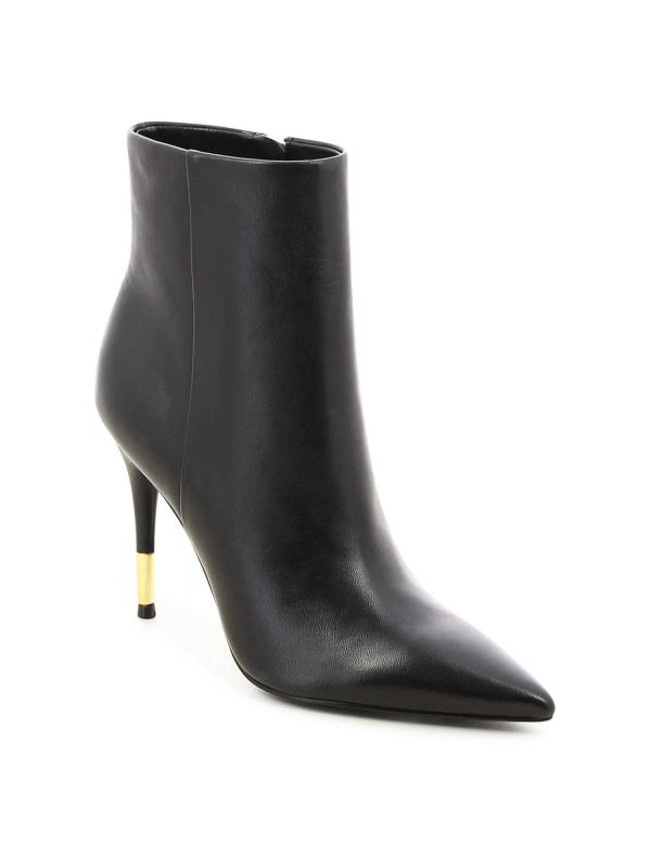 מגפוני עקב קלאסיים