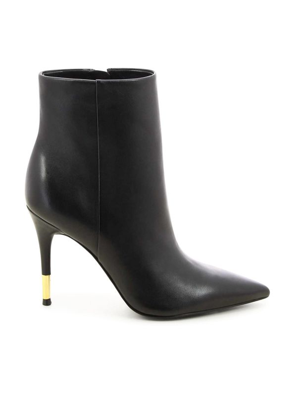 מגפוני עקב קלאסיים