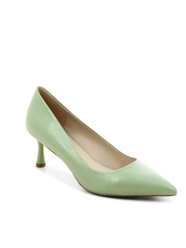 נעלי סירה קלאסיות עם עקב לנשים