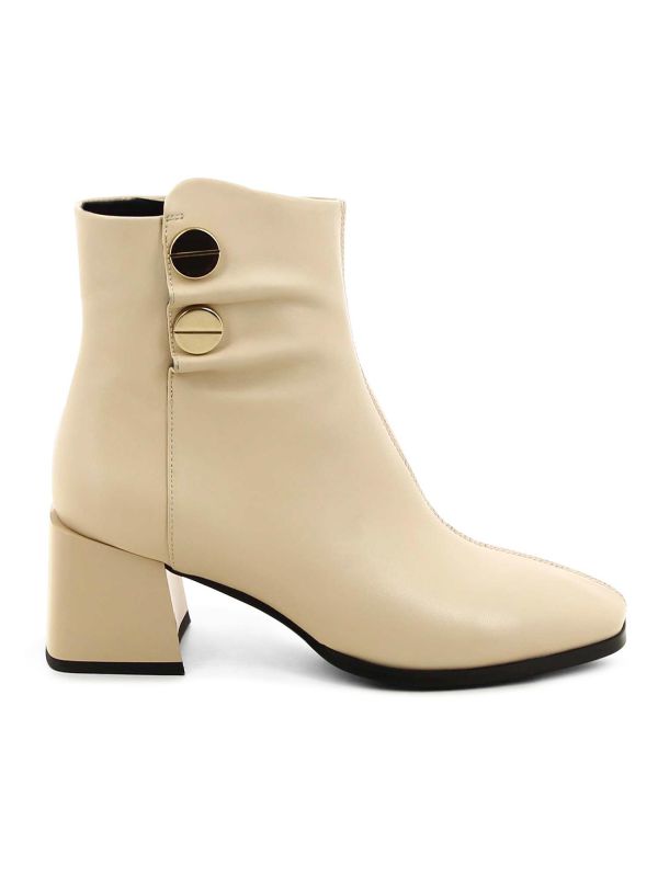 מגפוני עקב עם כפתורים HASLEY