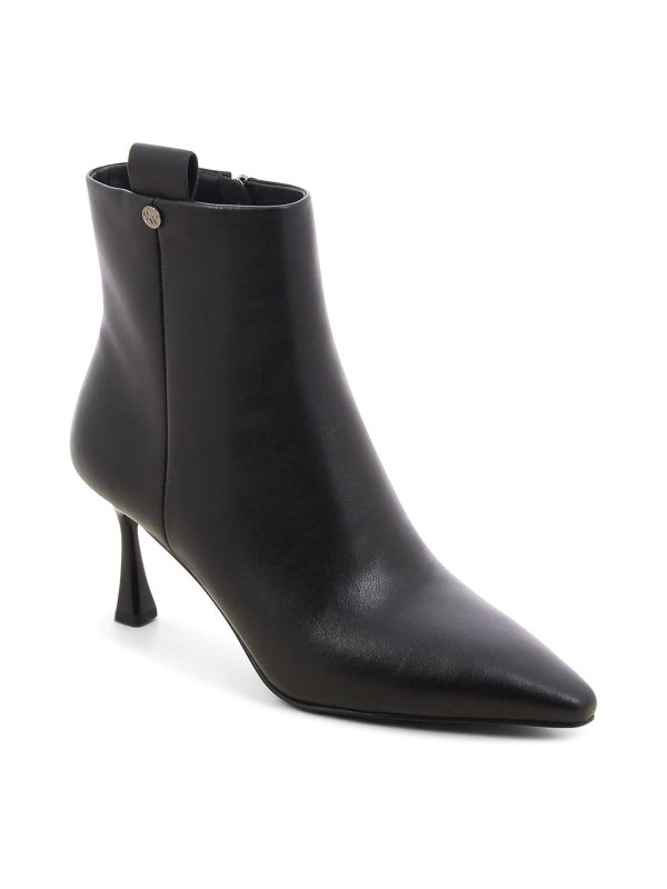 מגפוני עקב סטילטו לנשים