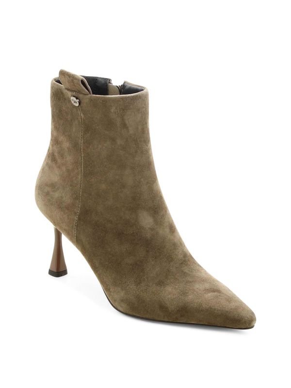 מגפוני עקב סטילטו לנשים