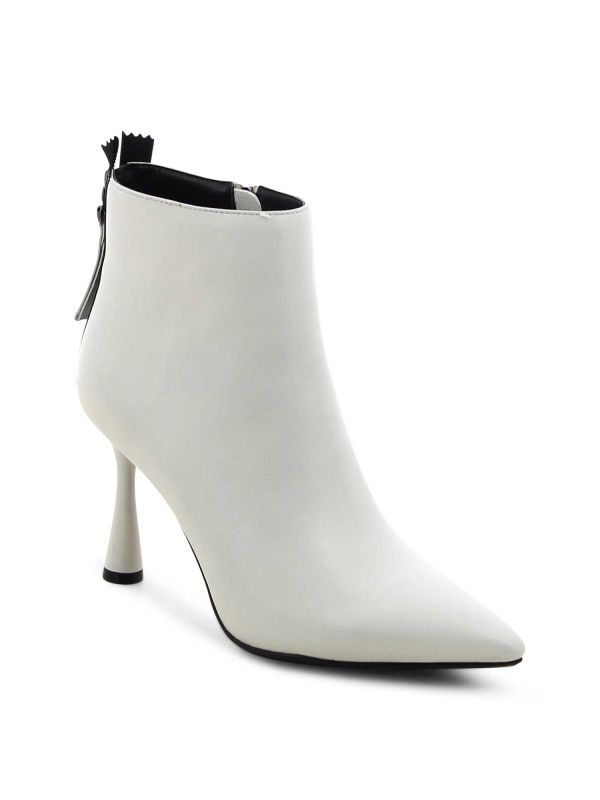 מגפוני עקב אלגנטיים LOGAN