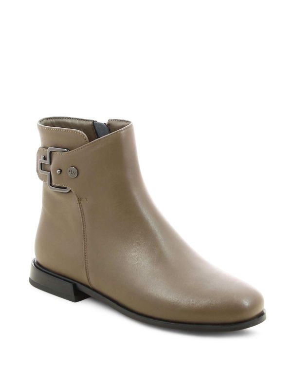 מגפונים עם אבזם