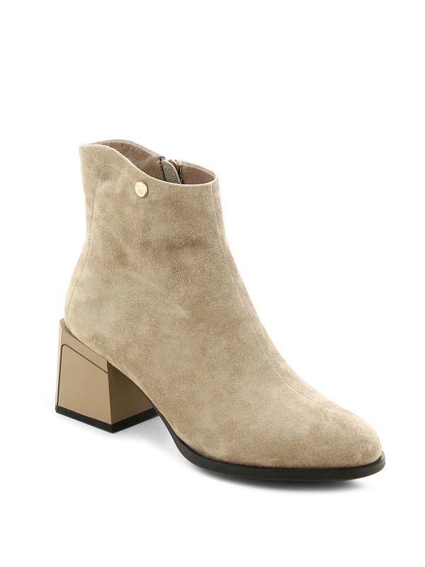 מגפוני עקב אופנתיים SUNNY