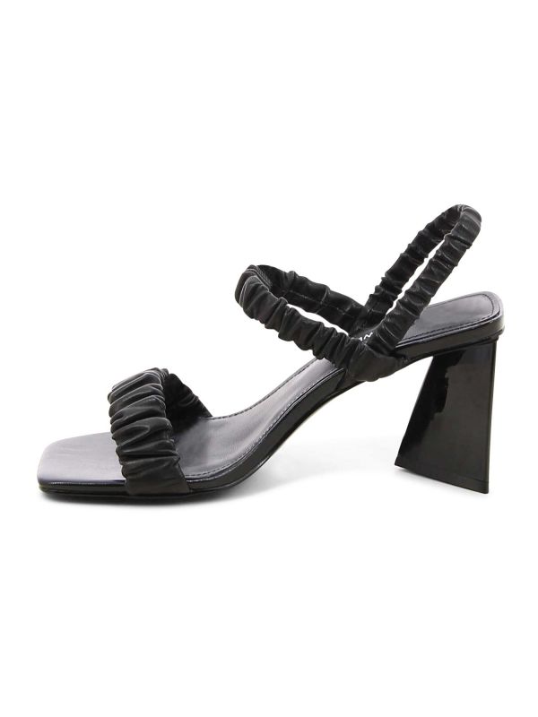 סנדלי עקב במראה מכווץ MARLEY