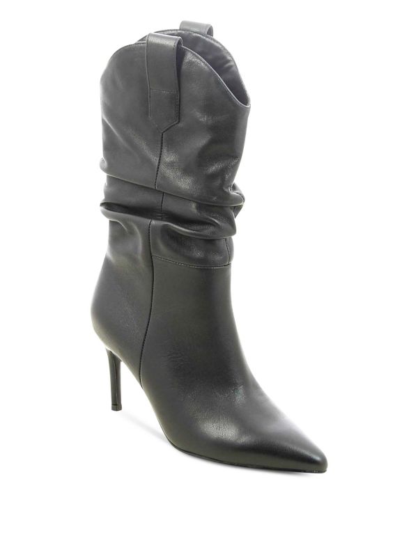 מגפוני עקב עם כיווצים