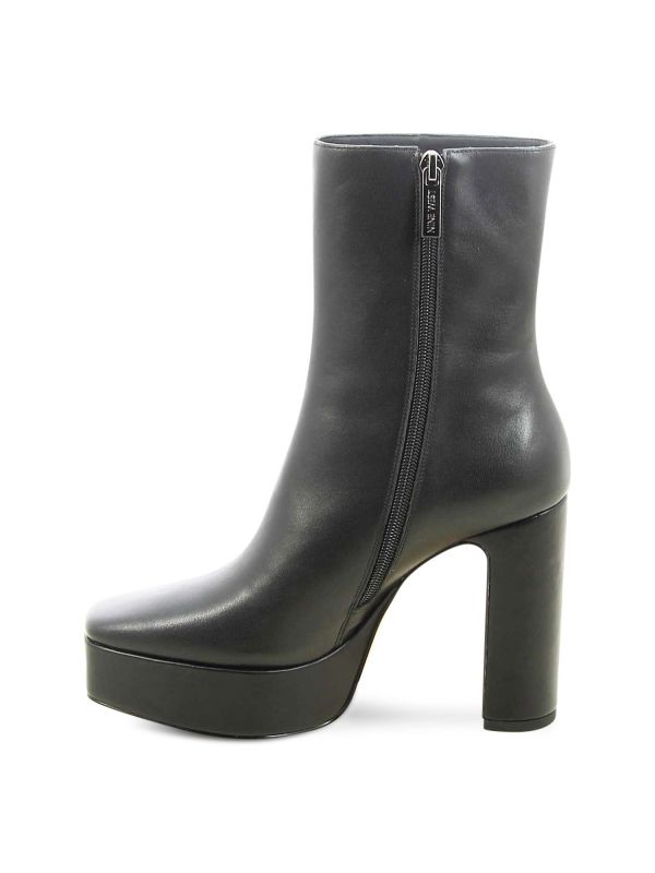 מגפוני עקב אופנתיים