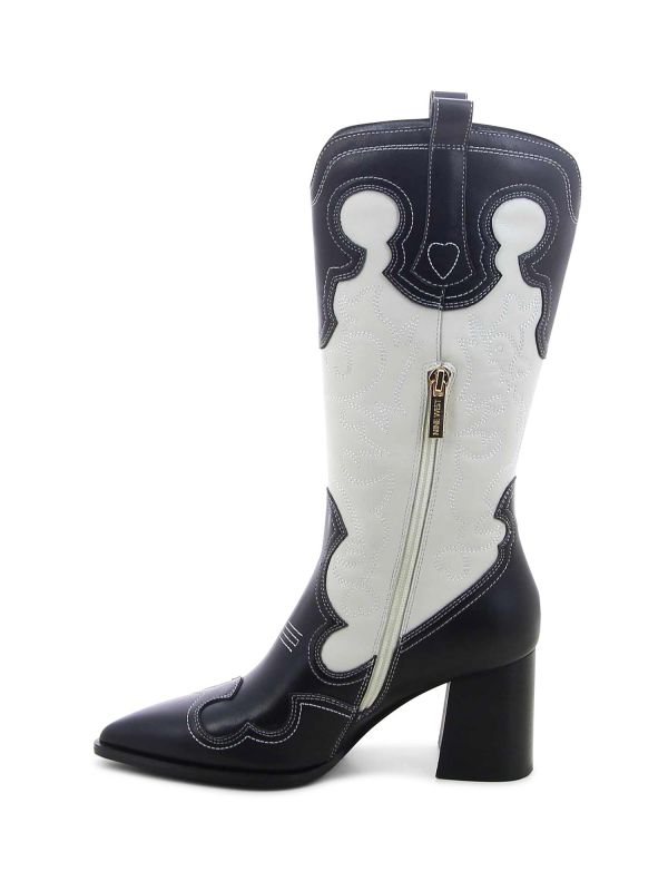 מגפי בוקרים אופנתיים