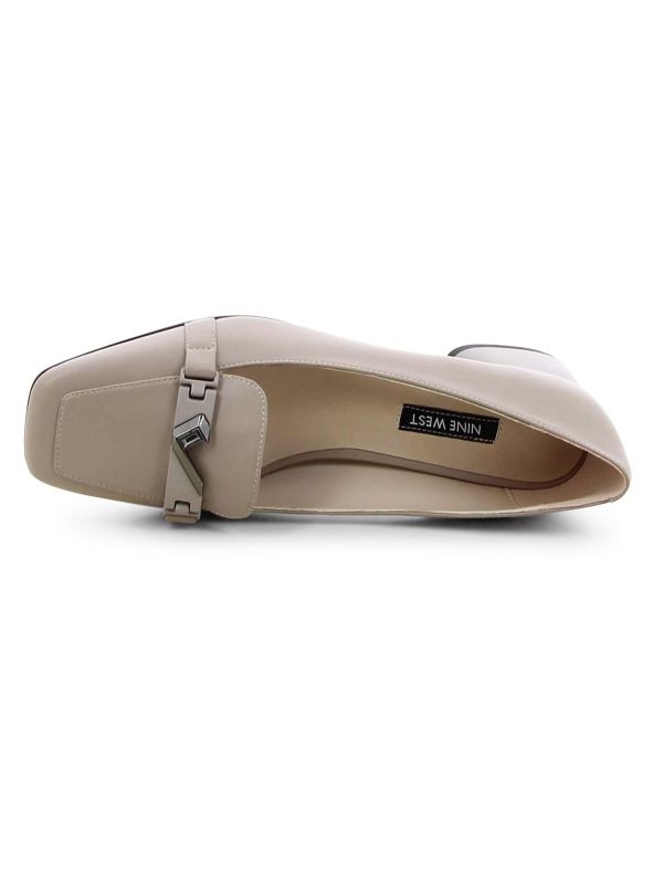 נעלי מוקסין לנשים עם עקב נמוך