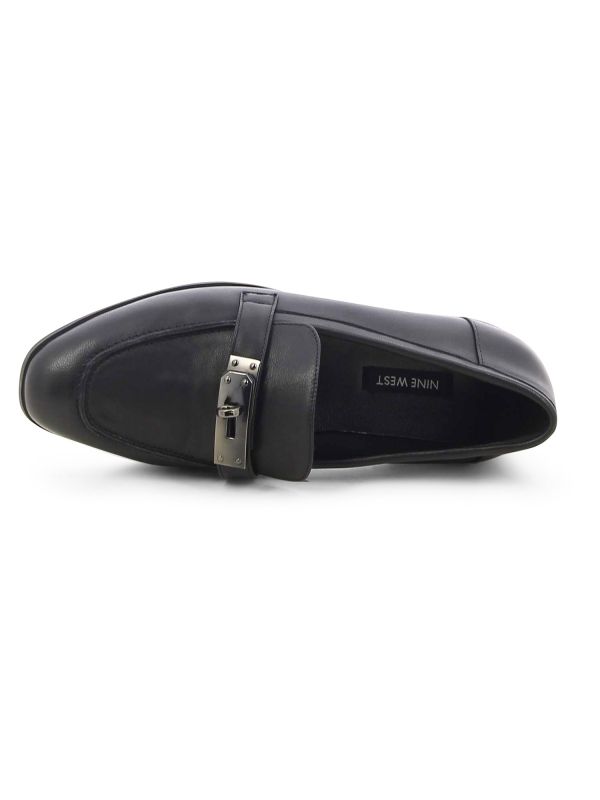 נעלי מוקסין בגימור מבריק לנשים