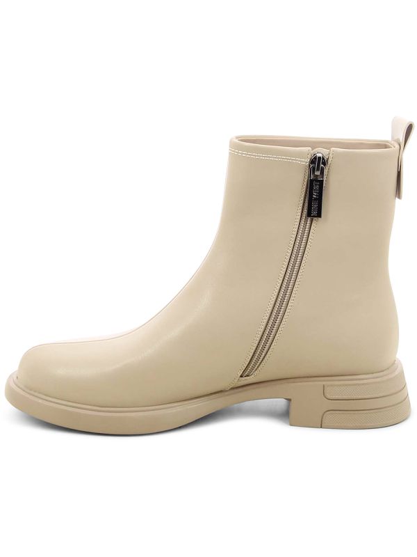 בוטס נשים עם עקב נמוך