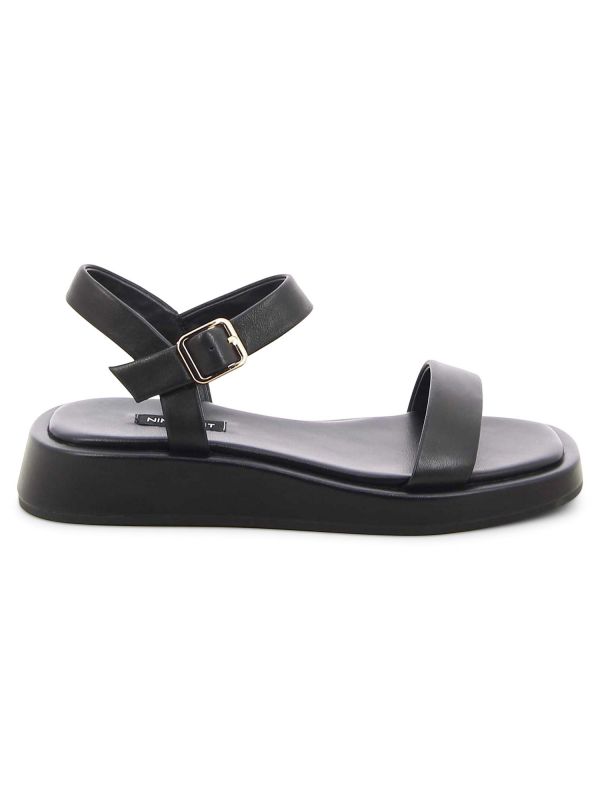 סנדלי נשים עם רצועות