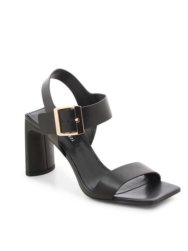 סנדלי נשים עם עקב גבוה ואבזם גדול