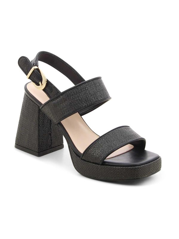 סנדלי נשים עם טקסטורה ועקב צ’אנקי