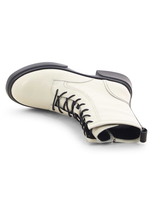 נעליים צבאיות עם שרוכים לנשים