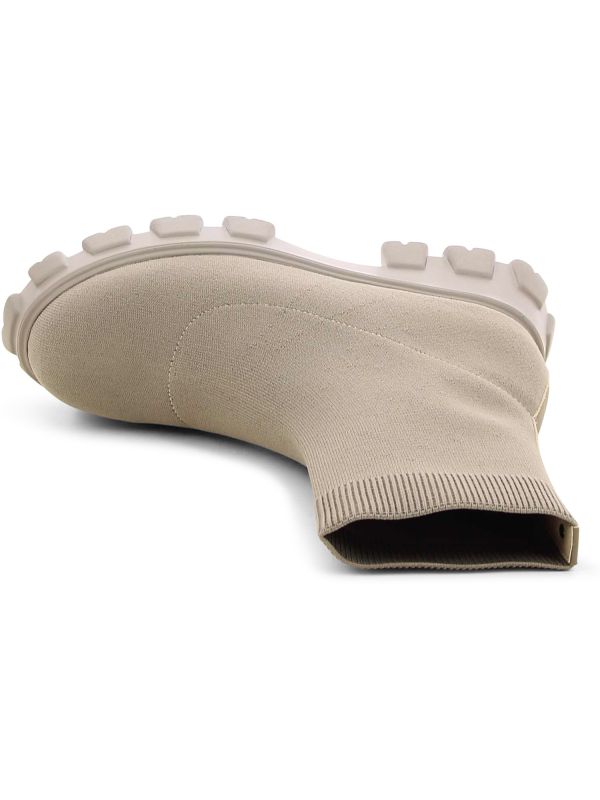 מגפוני גרב לנשים עם סוליית טרקטור