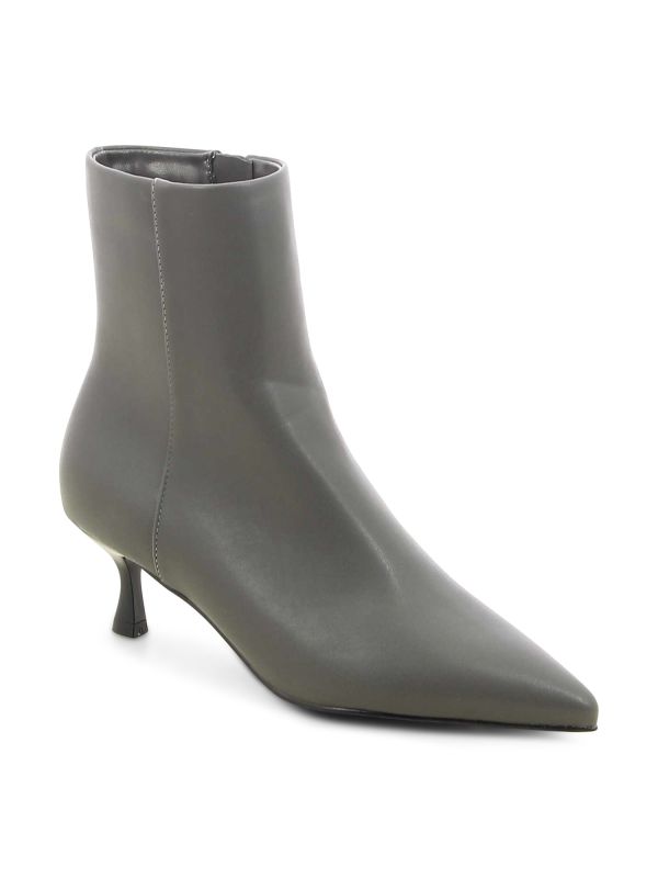 מגפוני עקב עם שפיץ לנשים