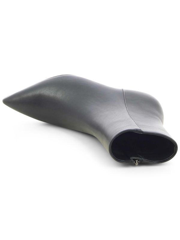 מגפוני עקב עם שפיץ לנשים