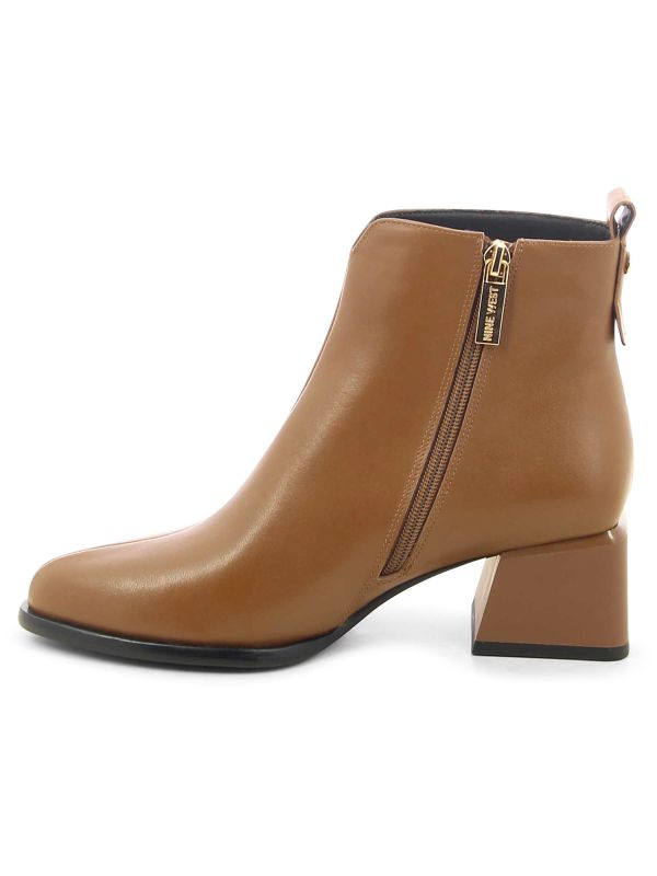 מגפי עקב JUDITH