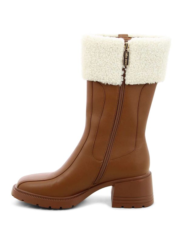 מגפוני עקב לנשים עם פרווה