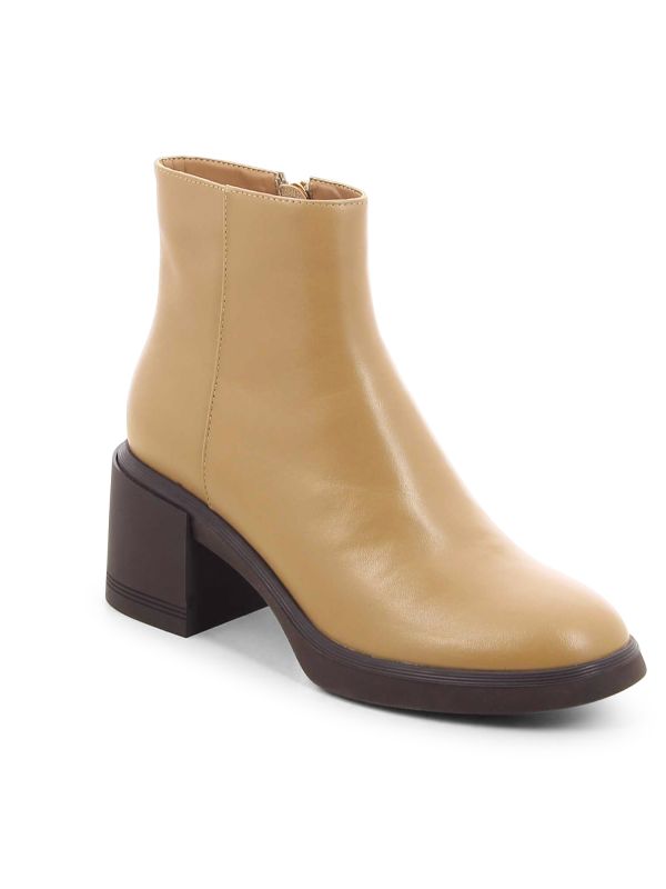 מגפוני נשים עם עקב מרובע