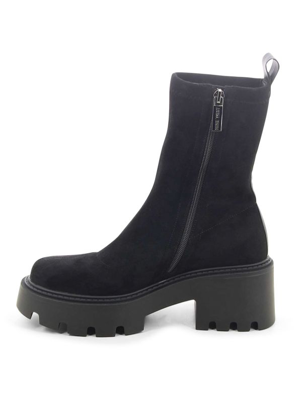 מגפוני גרב לנשים עם סוליית טרקטור