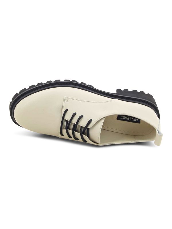 נעלי אוקספורד עם סוליית טרקטור