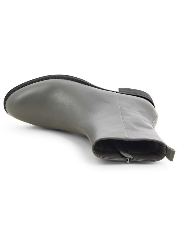 מגפונים קלאסיים באפור לנשים