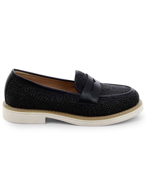 נעלי מוקסין קלועות לנשים