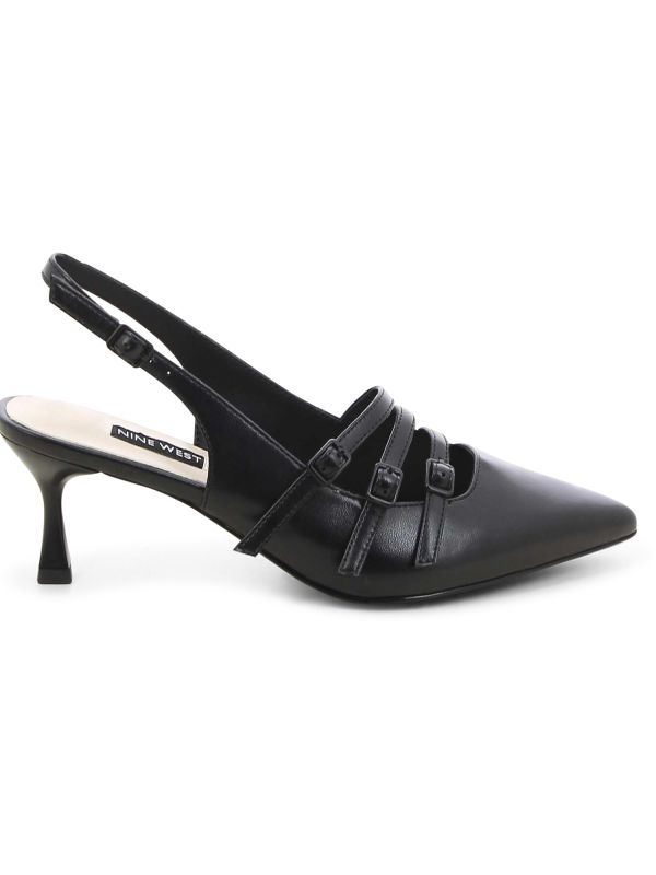 נעלי סירה עם אבזמים לנשים