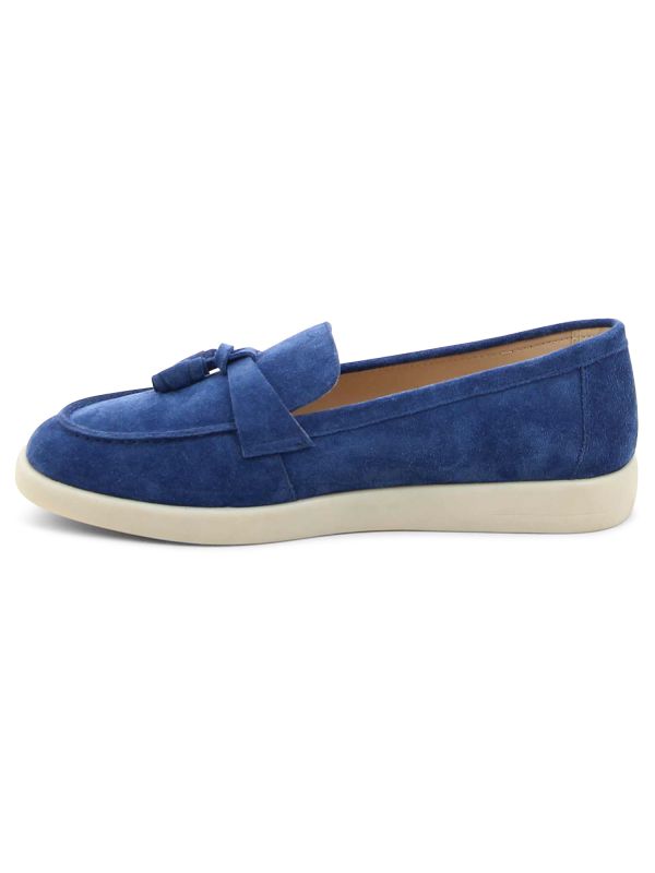 נעלי מוקסין עם פרנזים לנשים