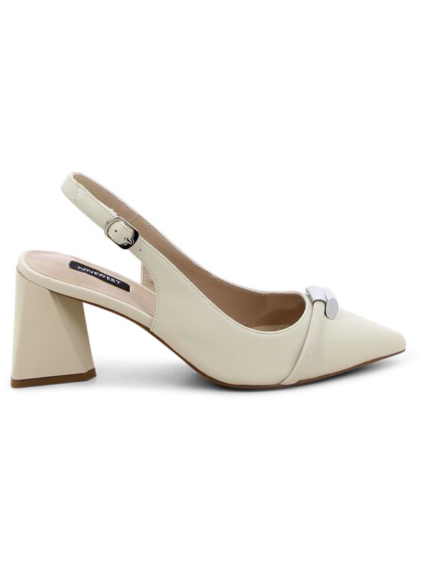 נעלי סירה עם עקב מרובע לנשים