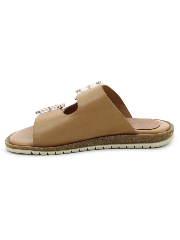 כפכפי רצועות עם אבזמים לנשים