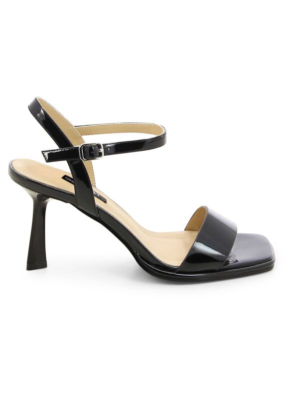 סנדלי עקב עם חרטום מרובע