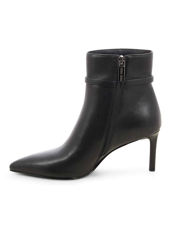 מגפוני עקב עם אבזם לנשים