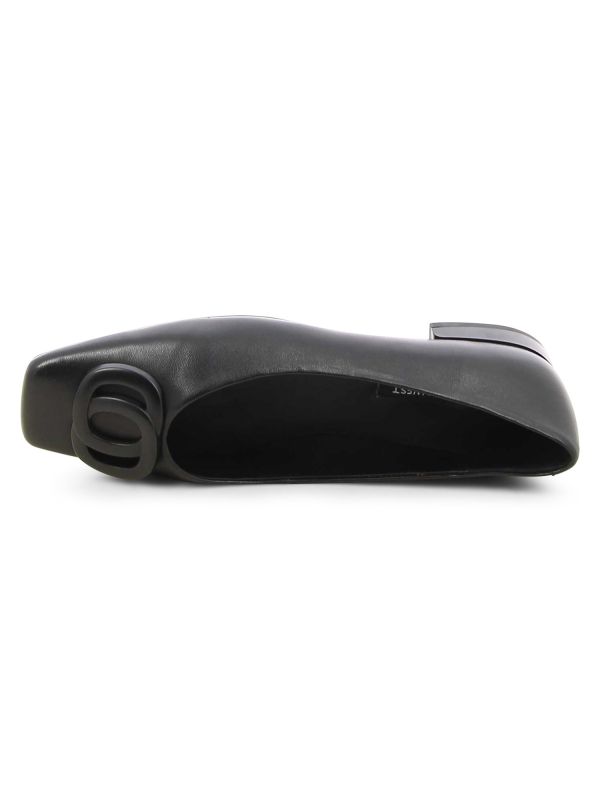 נעלי בובה שטוחות עם אבזם לנשים