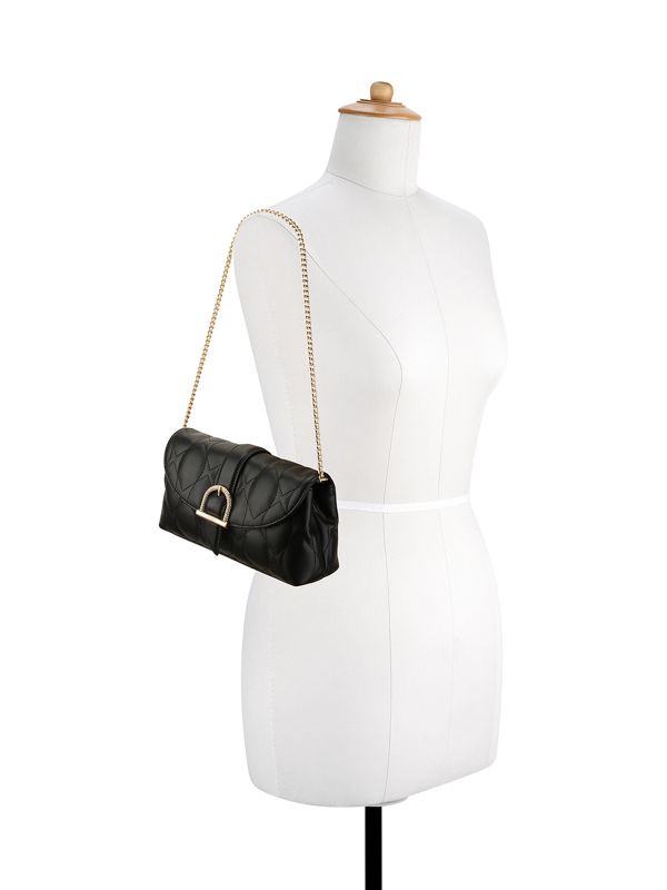 תיק צד עם אבזם מתוכשט לנשים