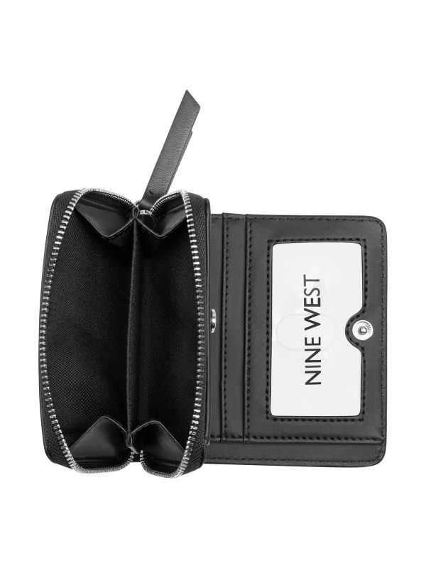 ארנק מרובע עם תכשיט מטאלי לנשים