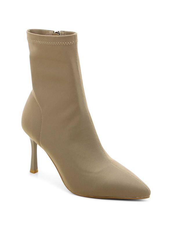 מגפי עקב ADELINE