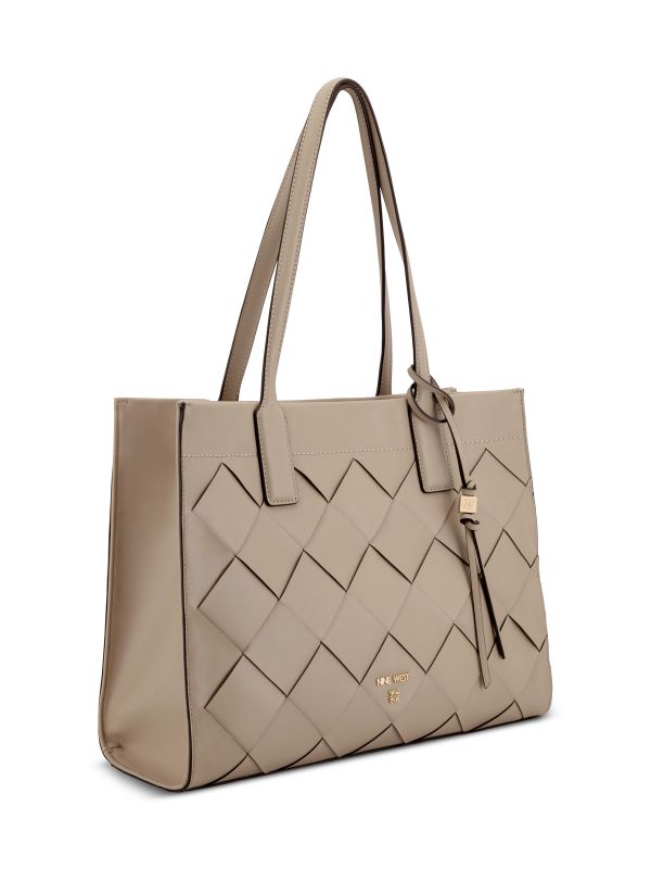 KITRA תיק בדוגמה קלועה