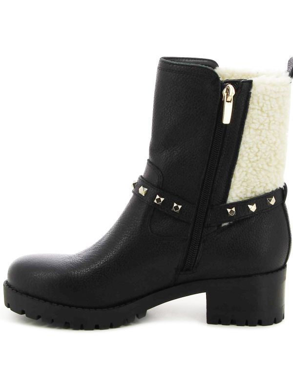 מגפוני בייקר עם ניטים לנשים