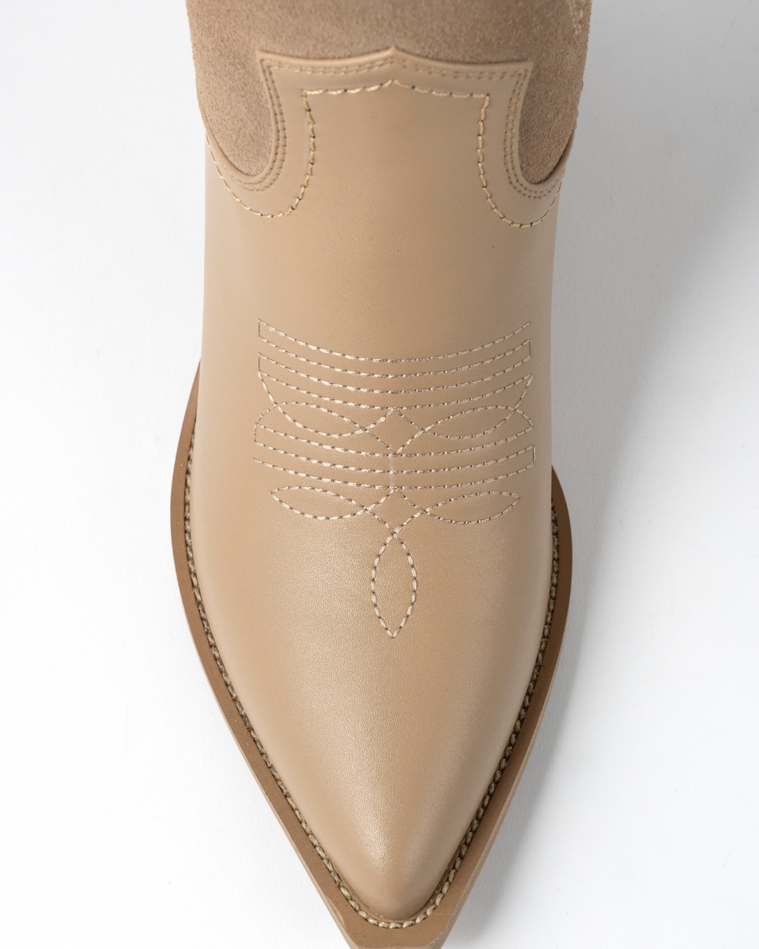 החורף הוא התירוץ המושלם להתחדש במגפיים חדשים —
ואם כבר מתחדשים, אז ב־Nine West.